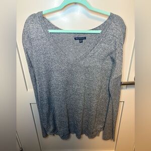 American Eagle Outfitters Heather Gray V-Neck Long Sleeve Top